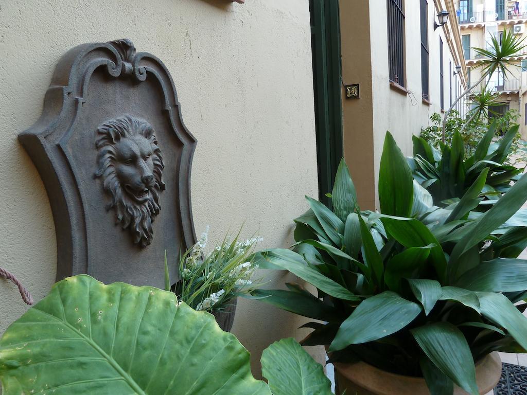 The Patio Barcelona Apartment Exterior photo